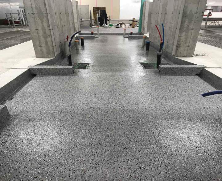 Pose de sol en caoutchouc coulé Drummondville 